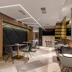 Maestral 酒店 利沃夫