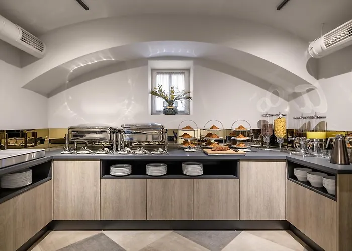 فندق Maestral 4*